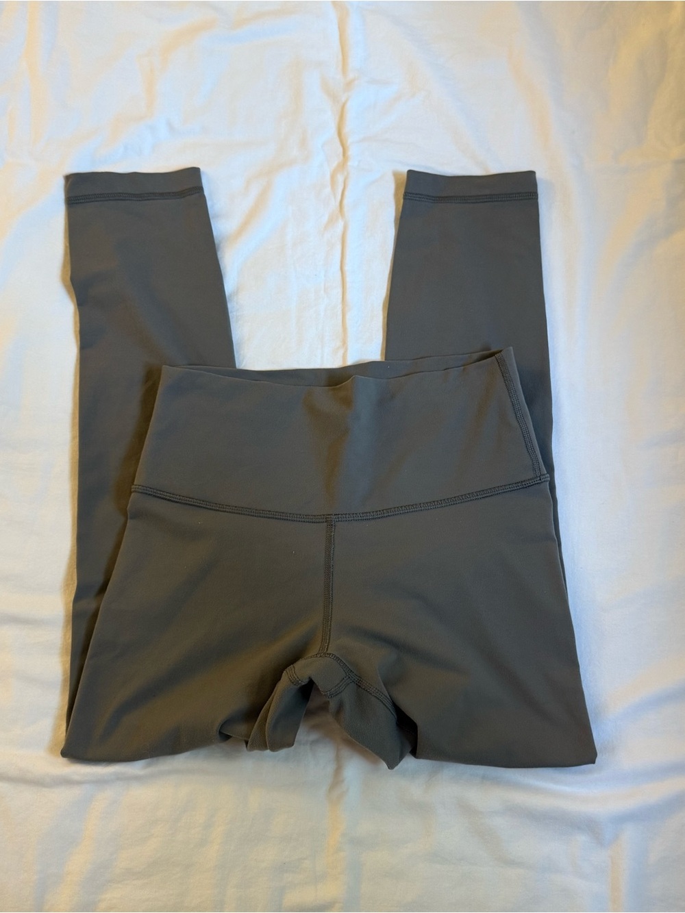 Gray Lululemon leggings size 6